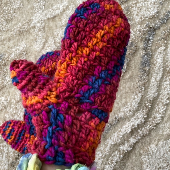 Handmade mitts! - Picture 3 of 4